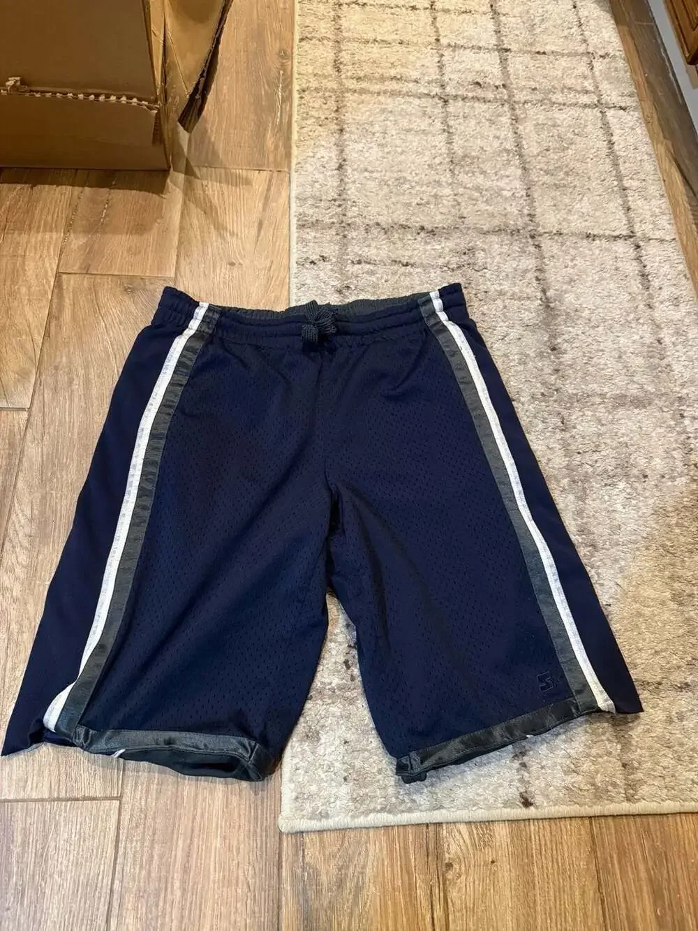 Starter Reversible Mesh Athletic Basketball Shorts Gray Navy Size Small 28-30